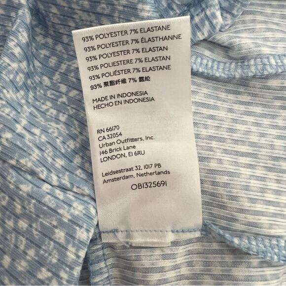 Urban Outfitters ditsy floral crop tank top light blue white tie keyhole - Picture 6 of 6